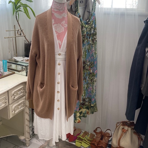 Do you like more than one item? Worry not, 20% Off Bundles 🤎 - Picture 8 of 11